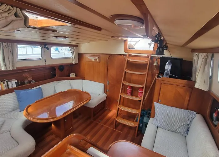 Botel Velero Clasico De Madera *